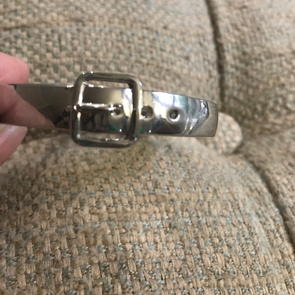 ✨2 for $15✨ lia sophia belt bracelet - Picture 2 of 3